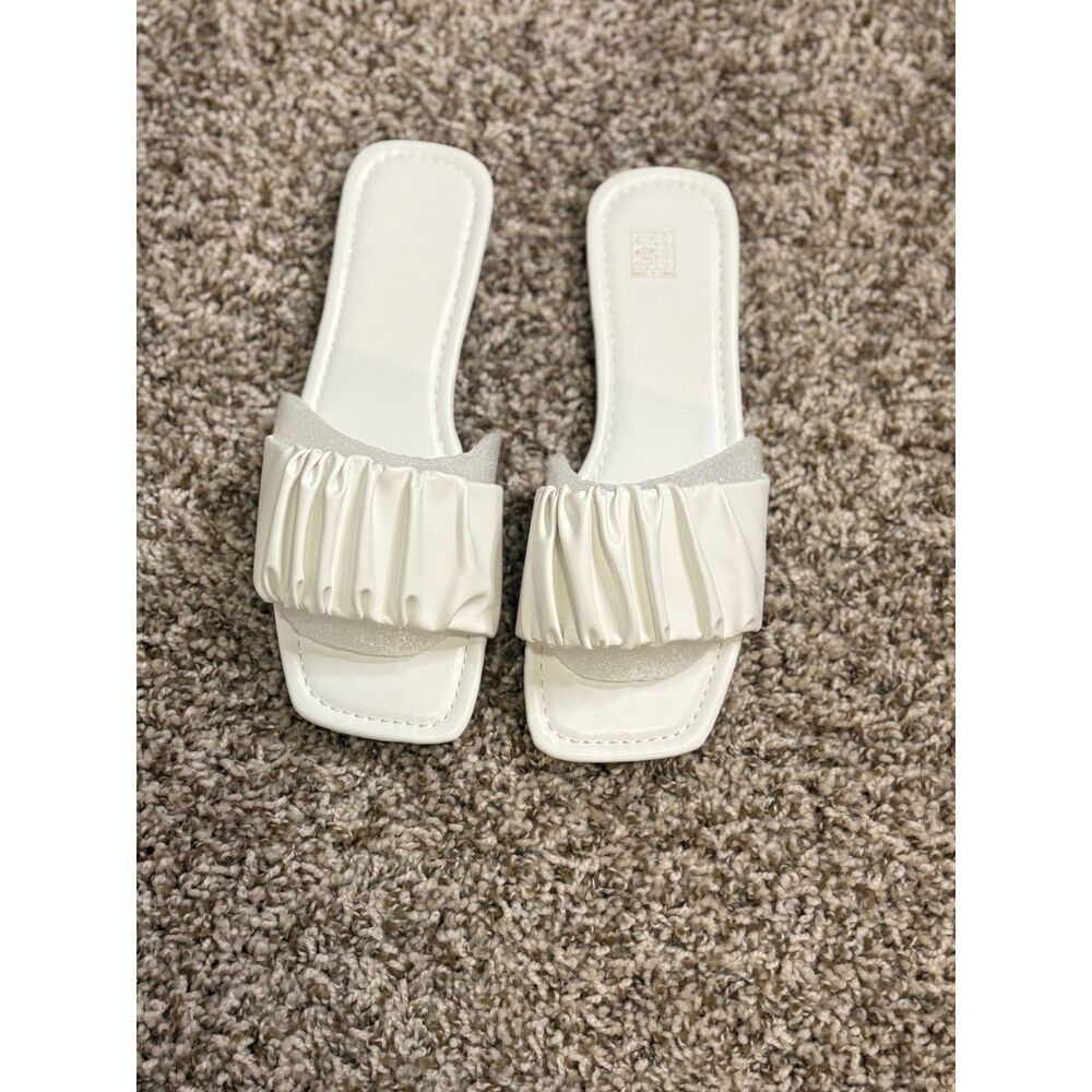 White Ruched Sandals - Picture 5 of 5